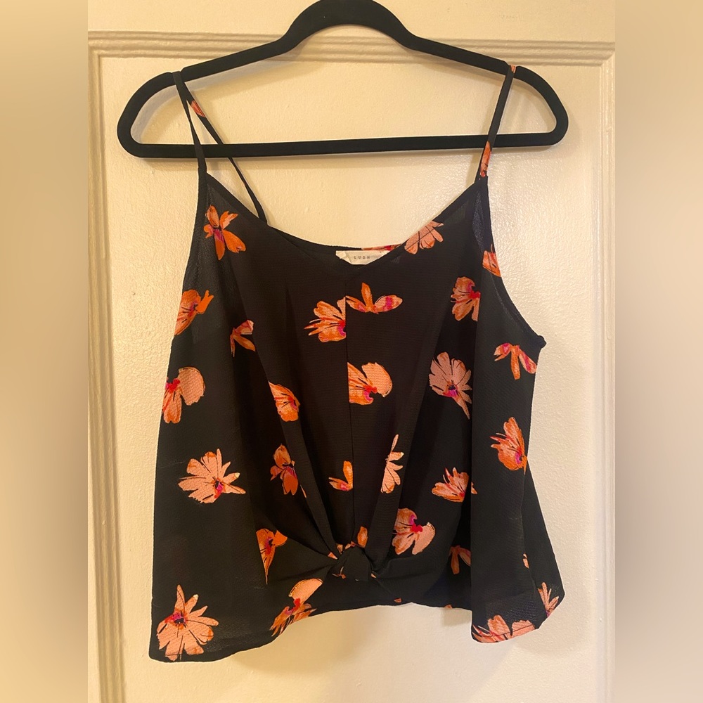Lush Devon Knot Front Cami Crop Blouse, M